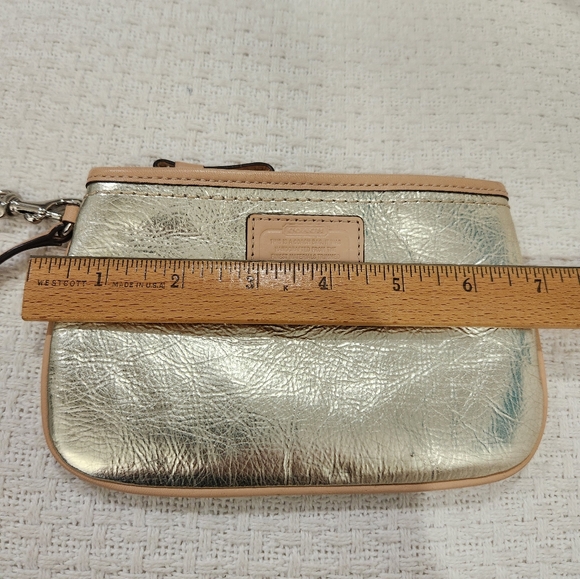COACH GOLD WALLET PURSE VGUC - Picture 10 of 10